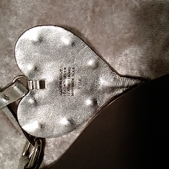 Tory Burch Sandals - Picture 4 of 7